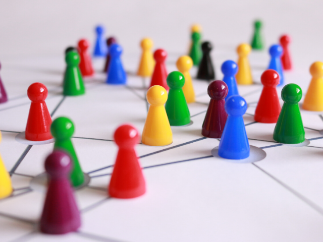 How Virtual Networking Groups Help Your Business Grow