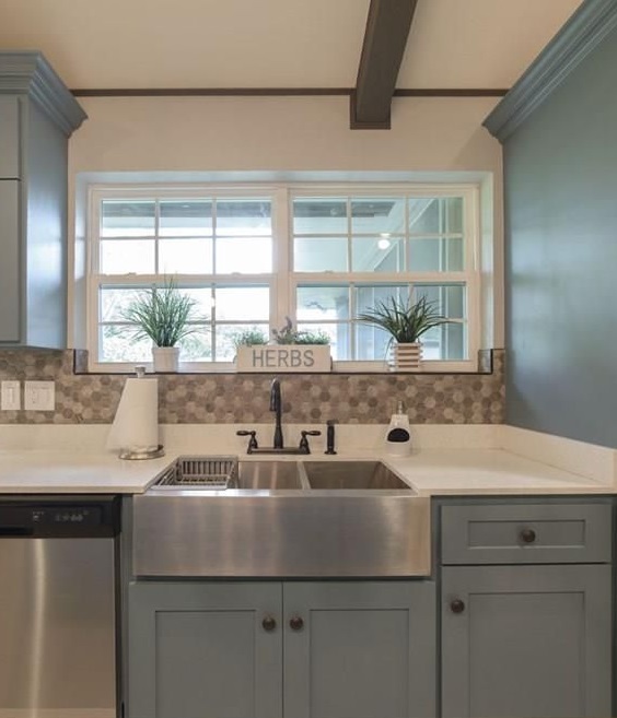 modern farmhouse kitchen sink materials selection service diva by design harlingen interior designer 78550 treasure hills